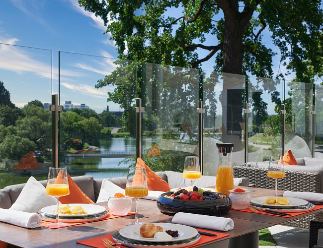 Ресторан Hoffmann / Летний ресторан Hoffmann Terrace