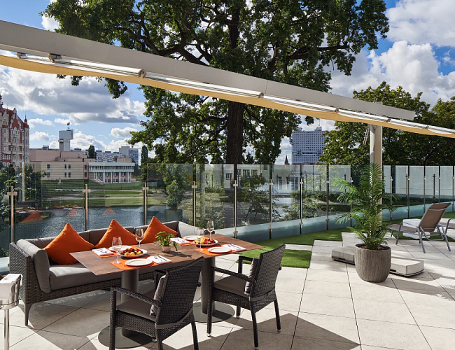 Ресторан Hoffmann / Летний ресторан Hoffmann Terrace