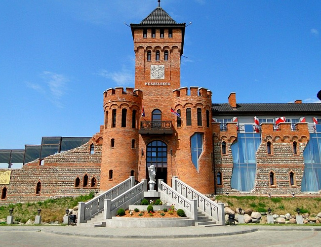 Рыцарский вечер в замке Нессельбек с ужином и рыцарским шоу