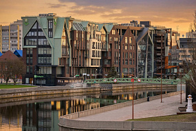 «Холидей Инн Калининград»/«Holiday Inn»