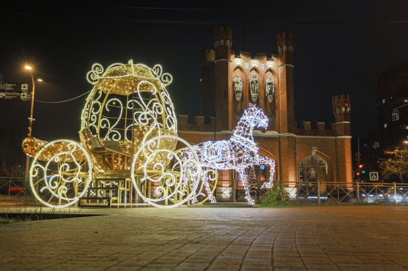 Королевские ворота Новый год.jpg Королевские вороота Новый год.jpg